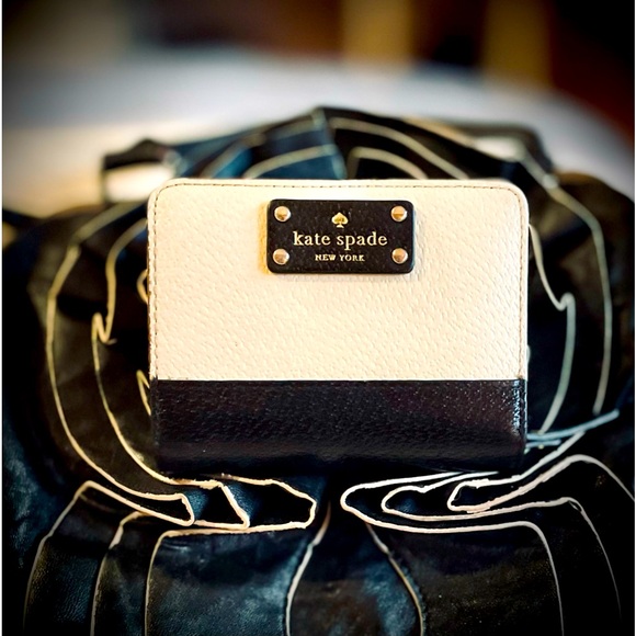 kate spade Handbags - Kate Spade Wallet Grove Street tellie bifold wallet